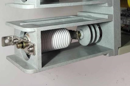 怎樣解決真空滅弧室漏氣？定期檢測(cè)有必要！