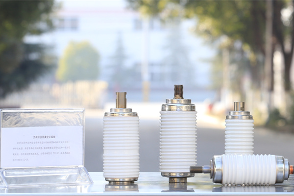 真空開(kāi)關(guān)管接觸點(diǎn)一般采用什么材質(zhì)？